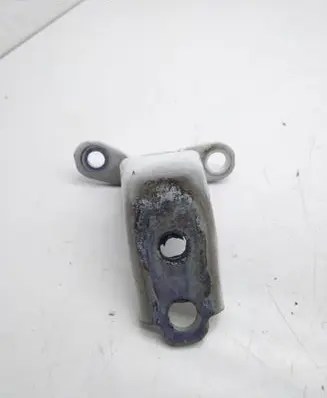 Honda CR-V Front door upper hinge 