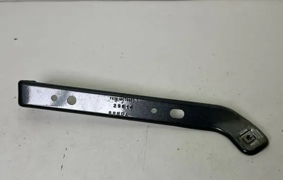 Ford Mustang VI Fender mounting bracket FR3B16C199BC