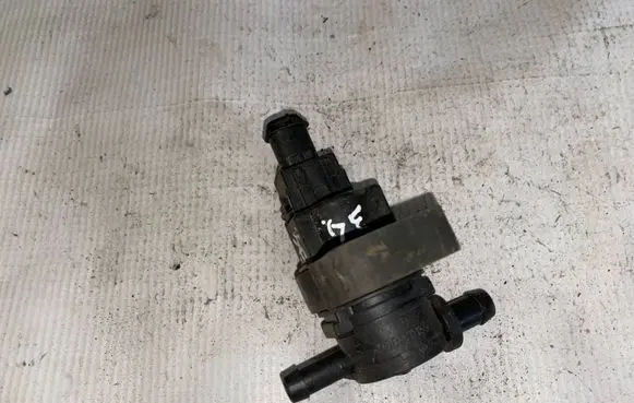 Mercedes-Benz E W210 Turbo solenoid valve 0004701593 A0004701593