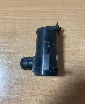 Mitsubishi Lancer Windscreen/windshield washer pump 0602103620
