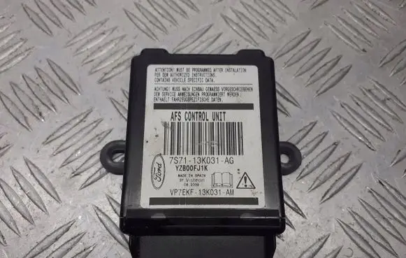 Ford Mondeo MK IV Light module LCM 7S71-13K031-AG