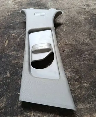 Mercedes-Benz C W204 (B) pillar trim (top) A2048600130