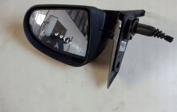 Mitsubishi Colt Front door electric wing mirror 