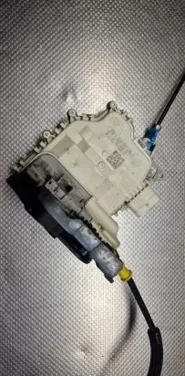 Audi Q3 8U Front door lock 8J1837016F