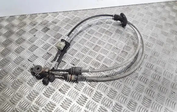 Gear shift cable linkage