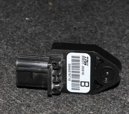 Toyota Avensis T250 Airbag deployment crash/impact sensor 8983105010