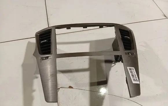 Subaru Legacy Dash center air vent grill 