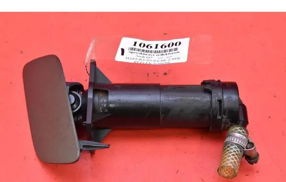 Audi Q7 4L Windshield washer spray nozzle 4L0955101