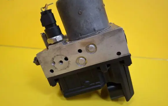 Toyota Avensis T250 ABS Pump 0265950149 0265225325 89541-05090