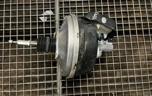 Audi A5 8T 8F Brake booster 8K0612103N