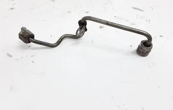 Skoda Superb B6 (3T) Fuel injector supply line/pipe 03L321R