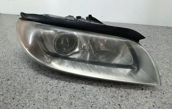 Volvo S80 Headlight/headlamp