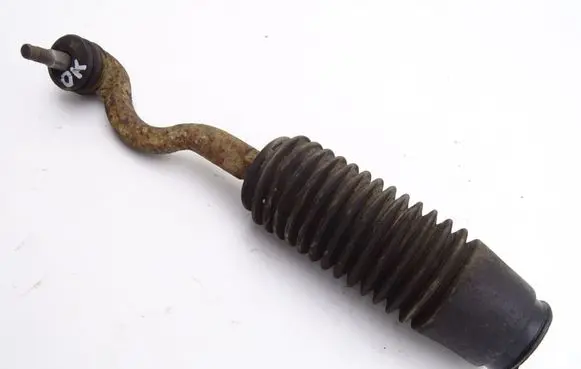 Mitsubishi Pajero Steering tie rod boot 