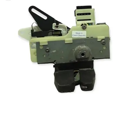 Volvo XC70 Tailgate/trunk/boot lock/catch/latch 754625