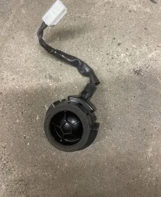 Lexus CT 200H Front door high frequency speaker 8616076040