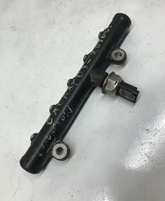 Ford Galaxy Fuel main line pipe