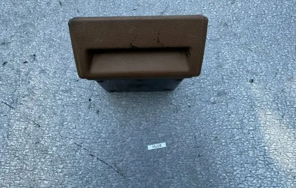 Ashtray (front)