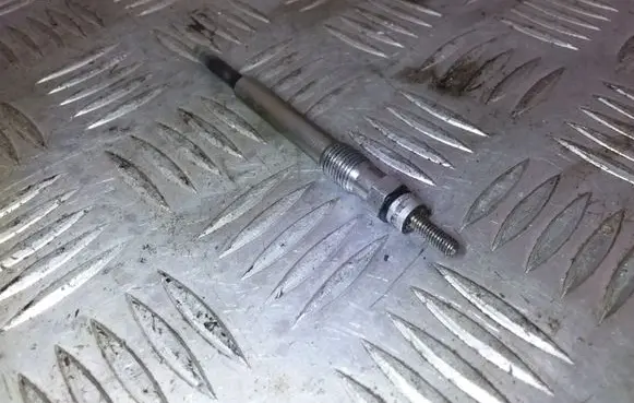 Citroen Xantia Glow plug NGKY504J