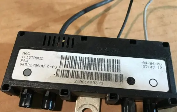 Citroen C6 Aerial antenna amplifier 9652270680 41157808E
