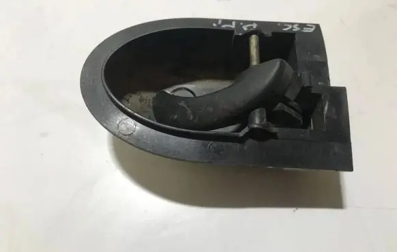 Ford Fiesta Front door interior handle 96fga22600ae 96fg-a22600-ae