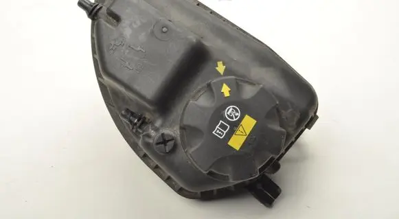 BMW 7 G11 G12 Coolant expansion tank/reservoir 8689765