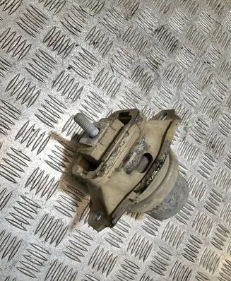 Land Rover Discovery 4 - LR4 Engine mount bracket AH226A003BA