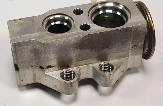 Skoda Fabia Mk3 (NJ) Air conditioning (A/C) expansion valve 6C0820679