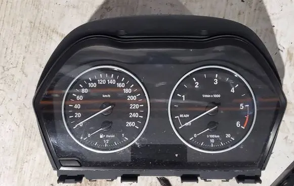 BMW 1 F20 F21 Speedometer (instrument cluster) 17649411 007064010 03136420