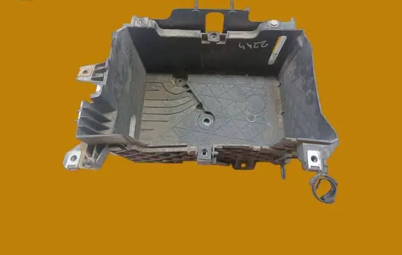 Battery box tray