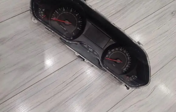 Peugeot 208 Speedometer (instrument cluster)