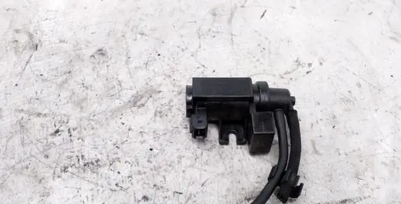 BMW X5 E53 Turbo solenoid valve 70057900 7796634
