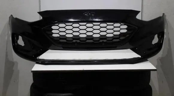 Ford Focus Front bumper JX7B17757S