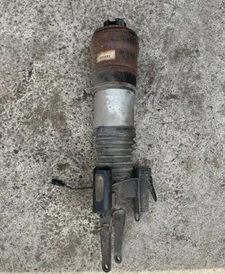 Mercedes-Benz E W211 Air suspension front shock absorber C0860930 A2113270992