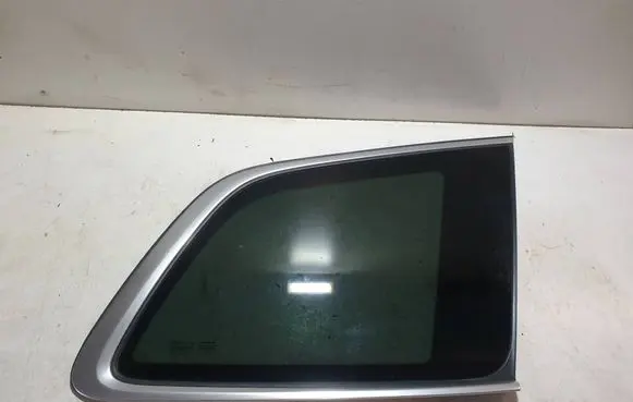 Volvo XC90 Rear side window 31402724