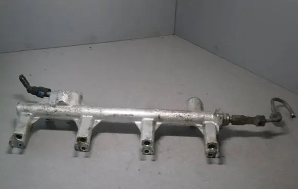 Opel Vectra C Fuel main line pipe 55351030