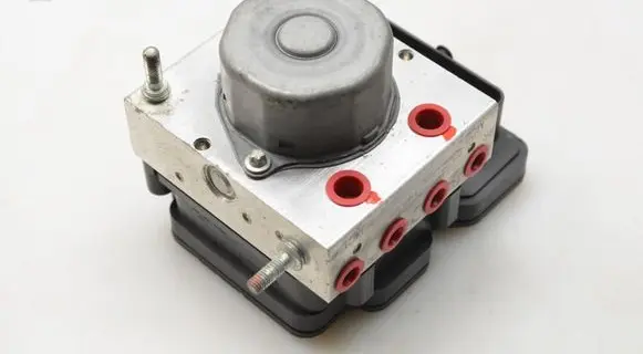 Suzuki Alto ABS Pump 5611084MA