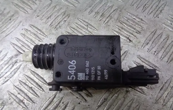 Opel Omega B2 Shock absorber/damper mounting bracket 90460062
