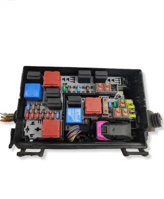 Opel Corsa D Fuse box set 13292736