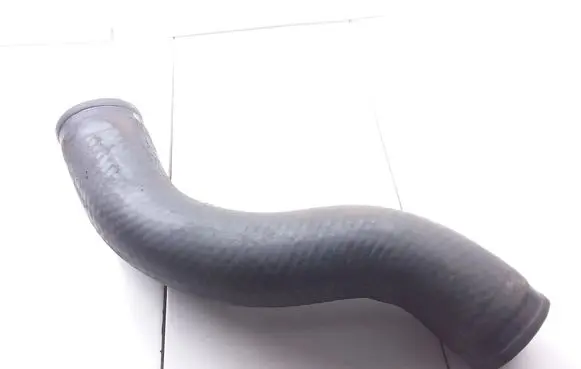 Volvo V40 Intercooler hose/pipe