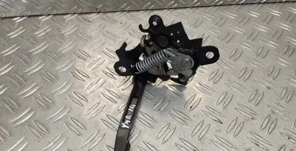 Toyota Yaris Engine bonnet/hood lock/catch