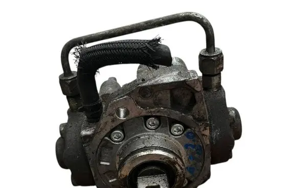 Toyota Avensis T250 Fuel injection high pressure pump 221000r010
