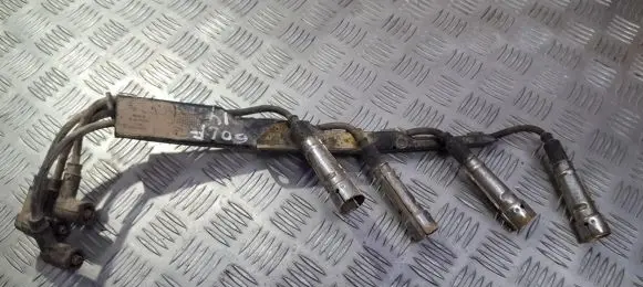 Volkswagen Golf III Ignition plug leads 027905487B