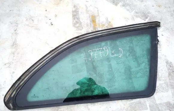 Skoda Octavia Mk2 (1Z) Rear side window as3
