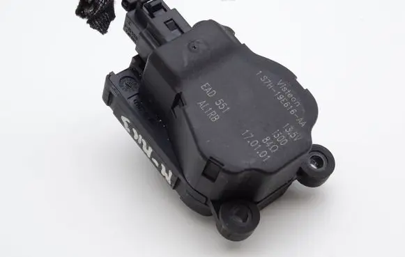 Ford Mondeo Mk III Air flap motor/actuator 1S7H19E616AA