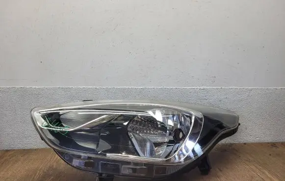 Ford Ka Headlight/headlamp J7BB-13W030-BJ J7BB-13W030-AB
