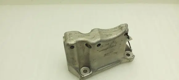 BMW 2 F44 Engine mounting bracket 8511299