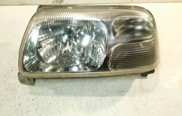 Suzuki Grand Vitara I Headlight/headlamp
