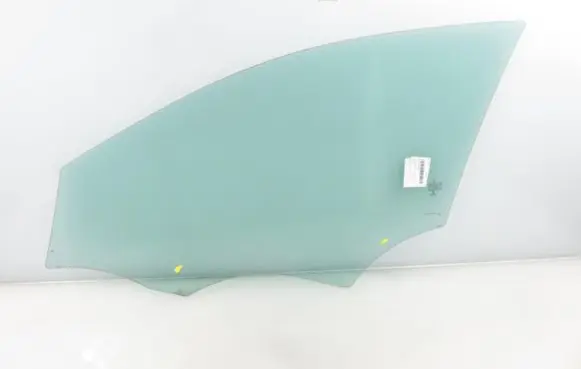 Mercedes-Benz A W176 Front door window glass four-door 