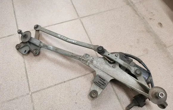 Renault Laguna I Front wiper linkage and motor 7700821936 53557311