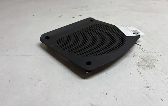 BMW 2 F22 F23 Subwoofer grill/trim 9223670